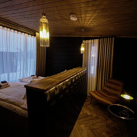 Raitola Reindeer And Husky Farm- Panorama Appart hôtel 3*